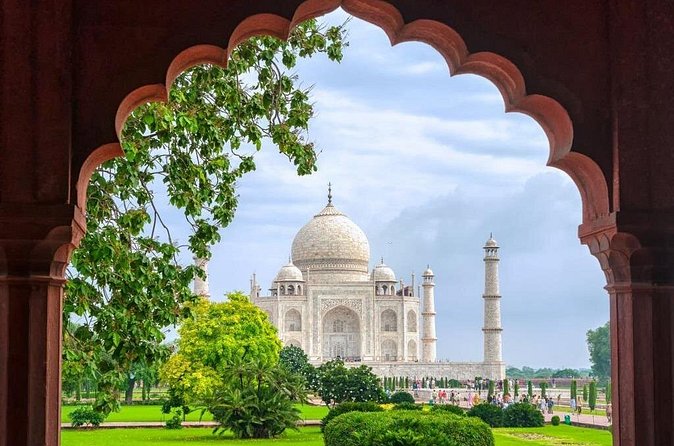 Taj Mahal Private Tour from Delhi by Car - What the $150 price really covers