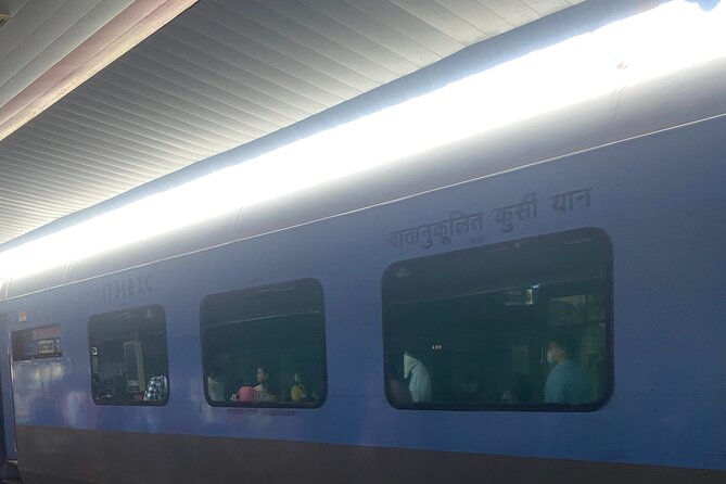 Taj Mahal Same Day Tour by India's Fastest Train - Returning from Agra before nightfall