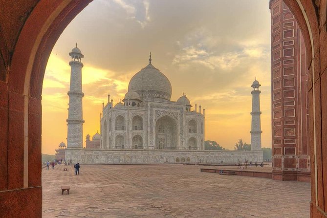 Taj Mahal Sunrise Private Tour from Delhi - Agra Fort and the Mughal court