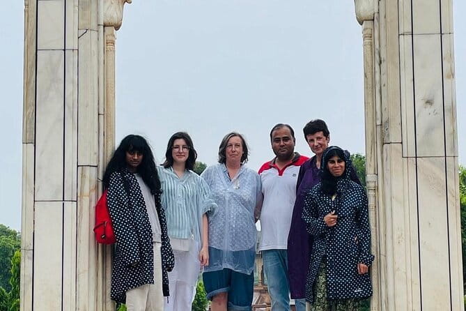 Taj Mahal Sunrise Tour From Delhi by Car - Who should book this experience