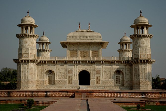 Taj Mahal Sunrise Tour from New Delhi - Is $135 per person good value?