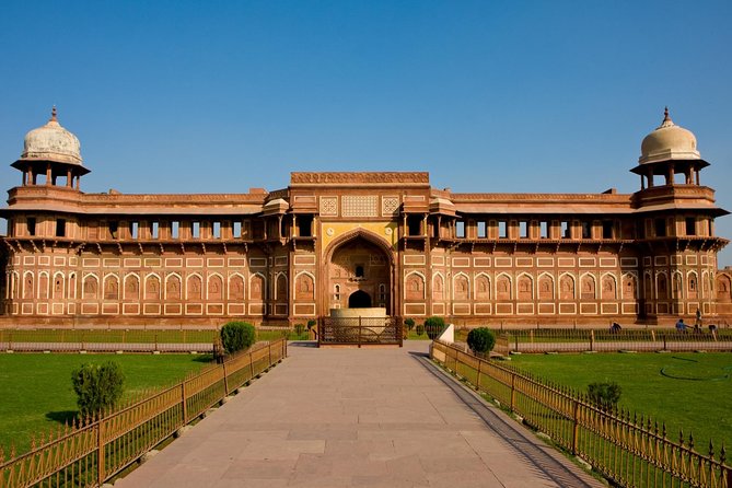 Taj Mahal Tour from Delhi by India's Fastest Train (GATIMAAN EXP) - One hour inside Agra Fort