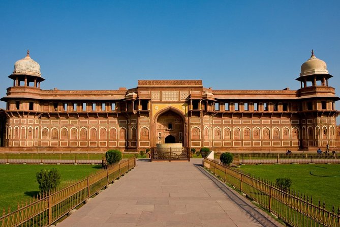Taj Mahal Tour From Delhi to Agra Sightseeing by Private AC Car - Lunch in Agra, with one important question