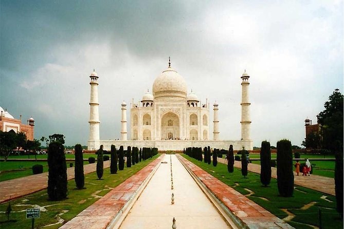 Taj Mahal Tour same day Gatimaan Express - Delhi-Agra Train tour - Why the train makes this Agra day trip work