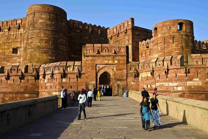 Taj Mahal Tour same day Gatimaan Express - Delhi-Agra Train tour - The Taj Mahal, your main reason for coming