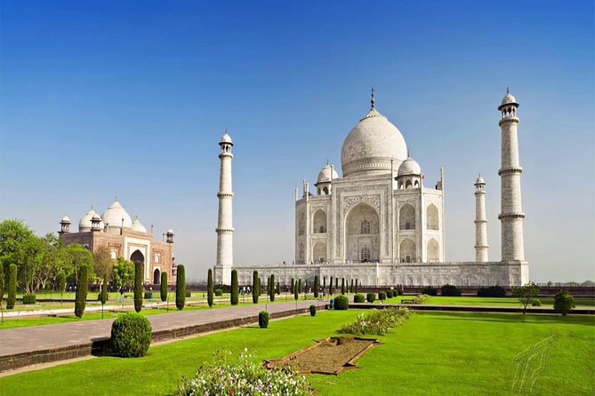 Taj Mahal Tour same day Gatimaan Express - Delhi-Agra Train tour - Pickup, stations, and the long day