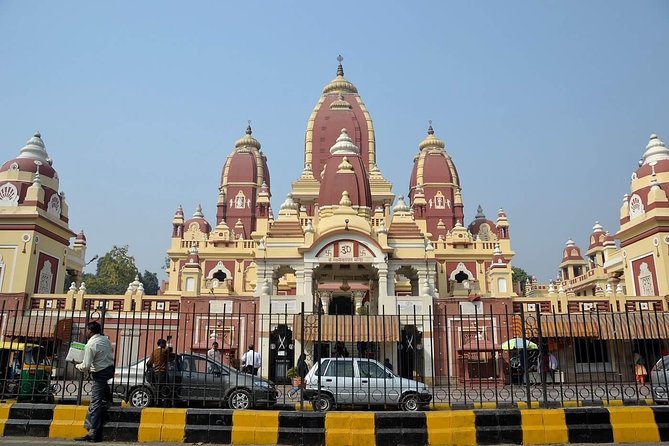 Temple Tour-where you Eat, Learn how to Pray and Love. - The Jain bird hospital, the tour’s most unusual stop