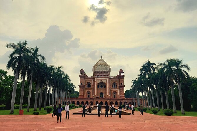 The best Private Old and New Delhi City tour in 8 Hours - One car, three different Delhis