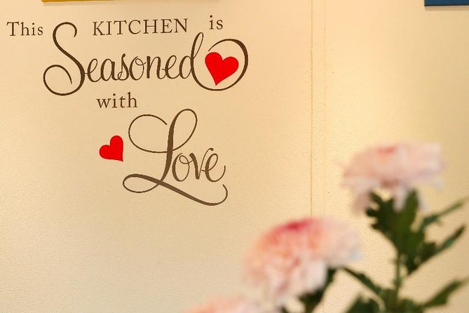 The Chef @ 11:30 am (4 Main Dishes + 3 Breads) - Who should book this cooking class?