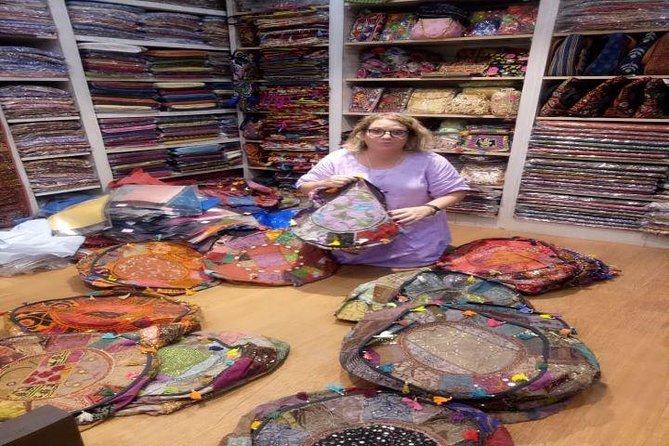 The Fabric Trail: Textile & Tailoring Tour with Expert Guide - Why Delhi’s fabric scene is worth your time