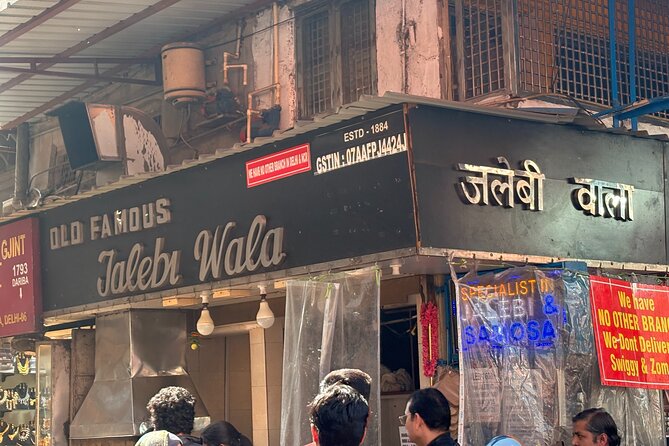 Tour to Old Delhi with Guide and Pickup - A short stop at the Digambar Jain Temple