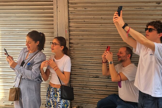 Unlock Delhi's Secrets: Food and Photography Full Day Tour - Starting early in Chandni Chowk