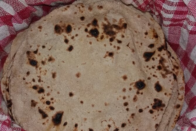 Veg and Non veg : Private Cooking Class in Delhi home (7 meal) - Who should book this Delhi cooking class?